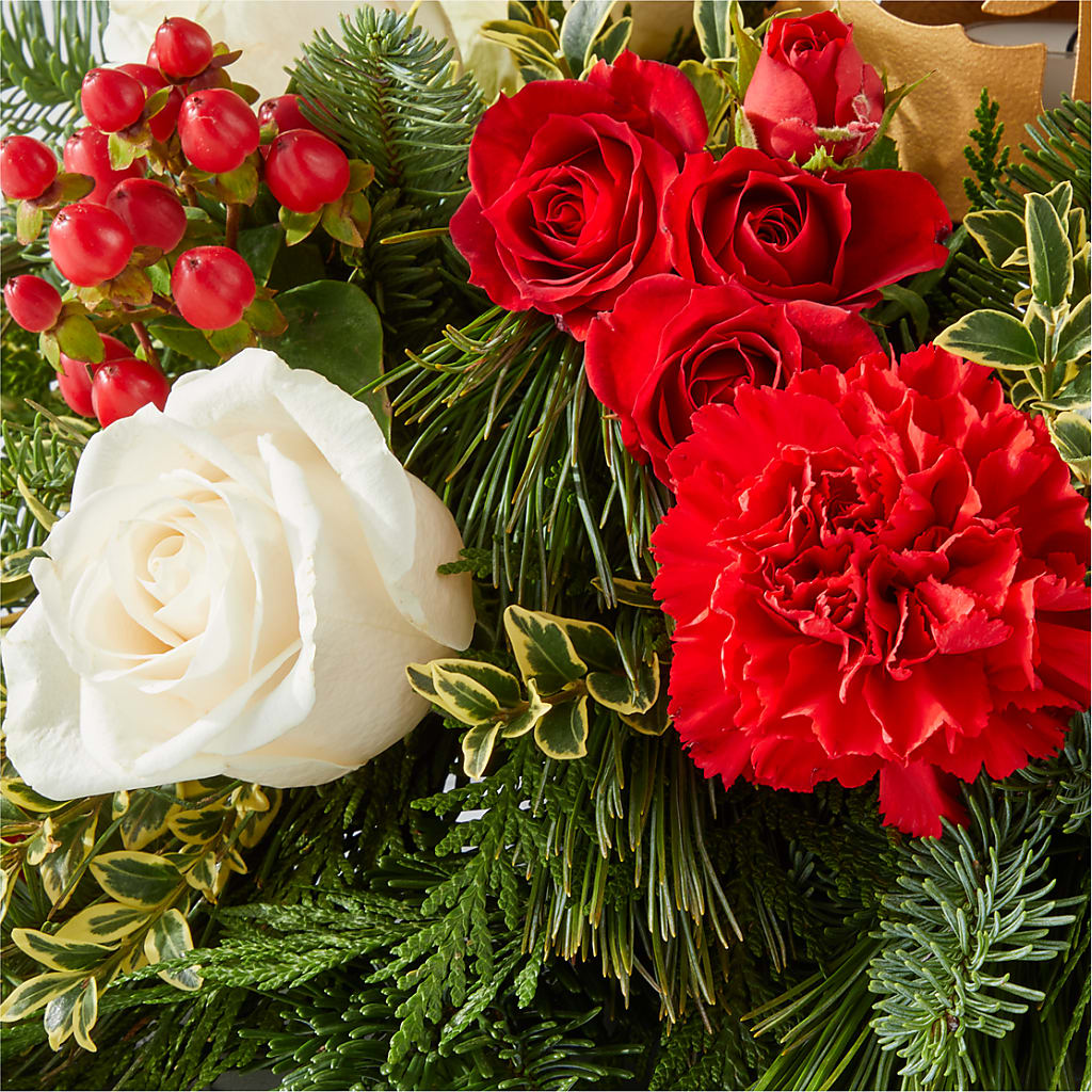 December Dreams Centerpiece –  Albertsons Floral #3195, Meridian ID
