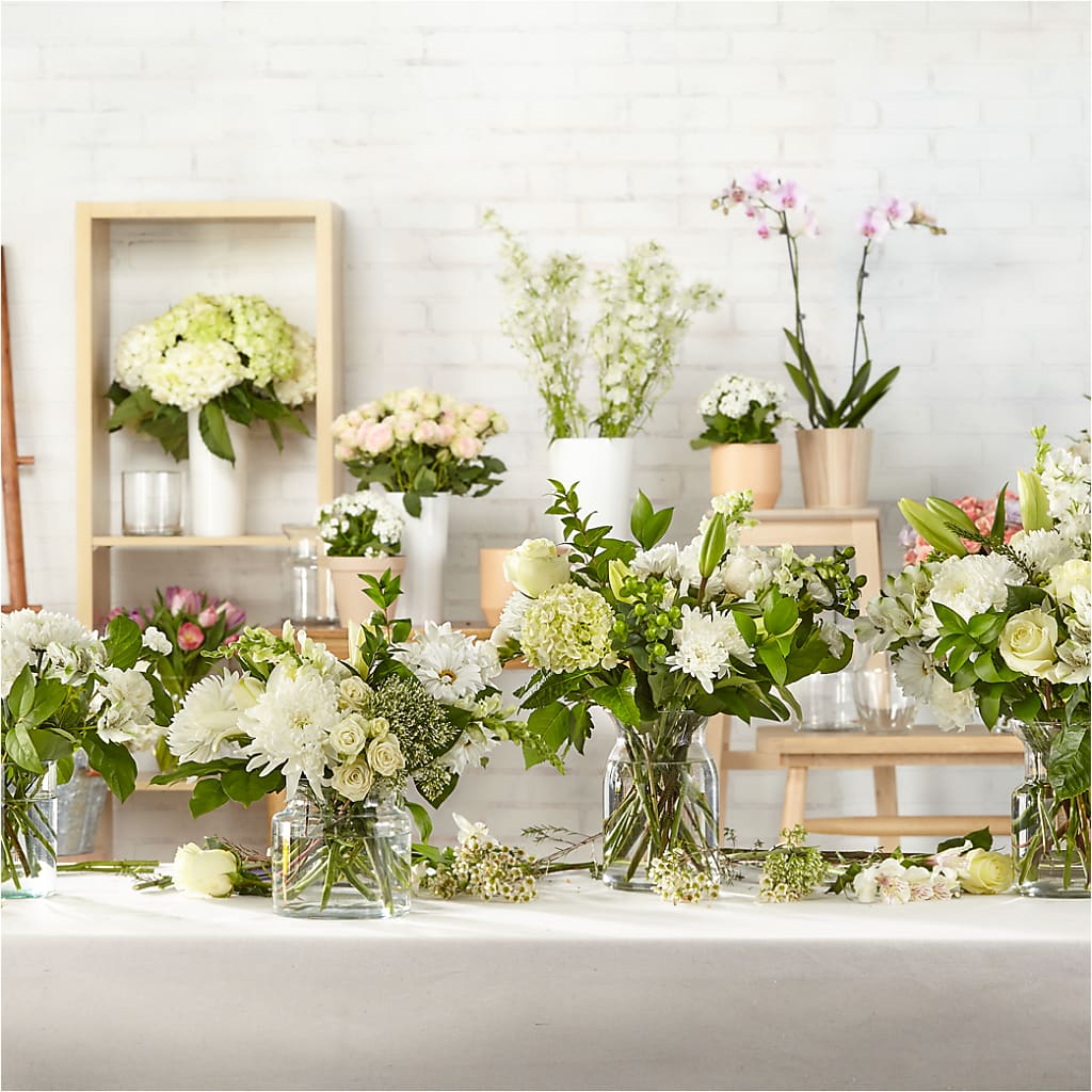Classic Ivory – A Florist Original –  Albertsons Floral #3195, Meridian ID